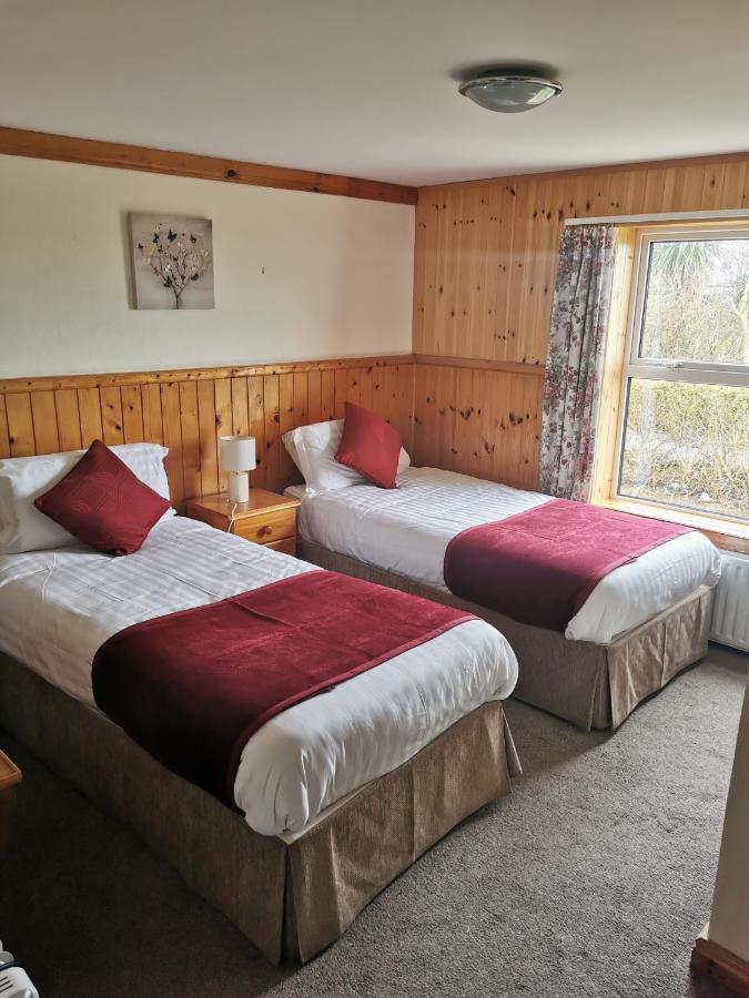 The Olde Castle B&B เรนวิล ภายนอก รูปภาพ